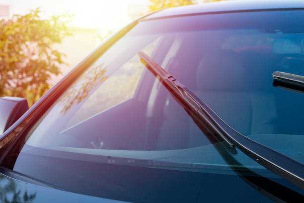 ¿Cuánto cuesta cambiar un parabrisas en 2026 y lo cubre tu seguro de auto?